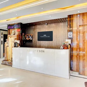 Super Townhouse Jageer Palace Near Mayapuri Chowk Hotel