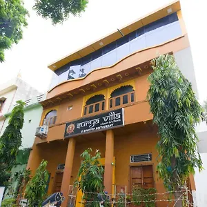 Oyo 46646 Surya Hotel